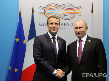 Putin pozval Macron v květnu na setkání ve Versailles, píše Kommersant,